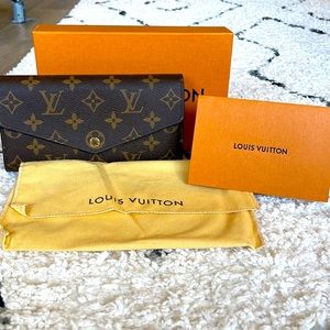 Louis Vuitton Sarah Wallet
